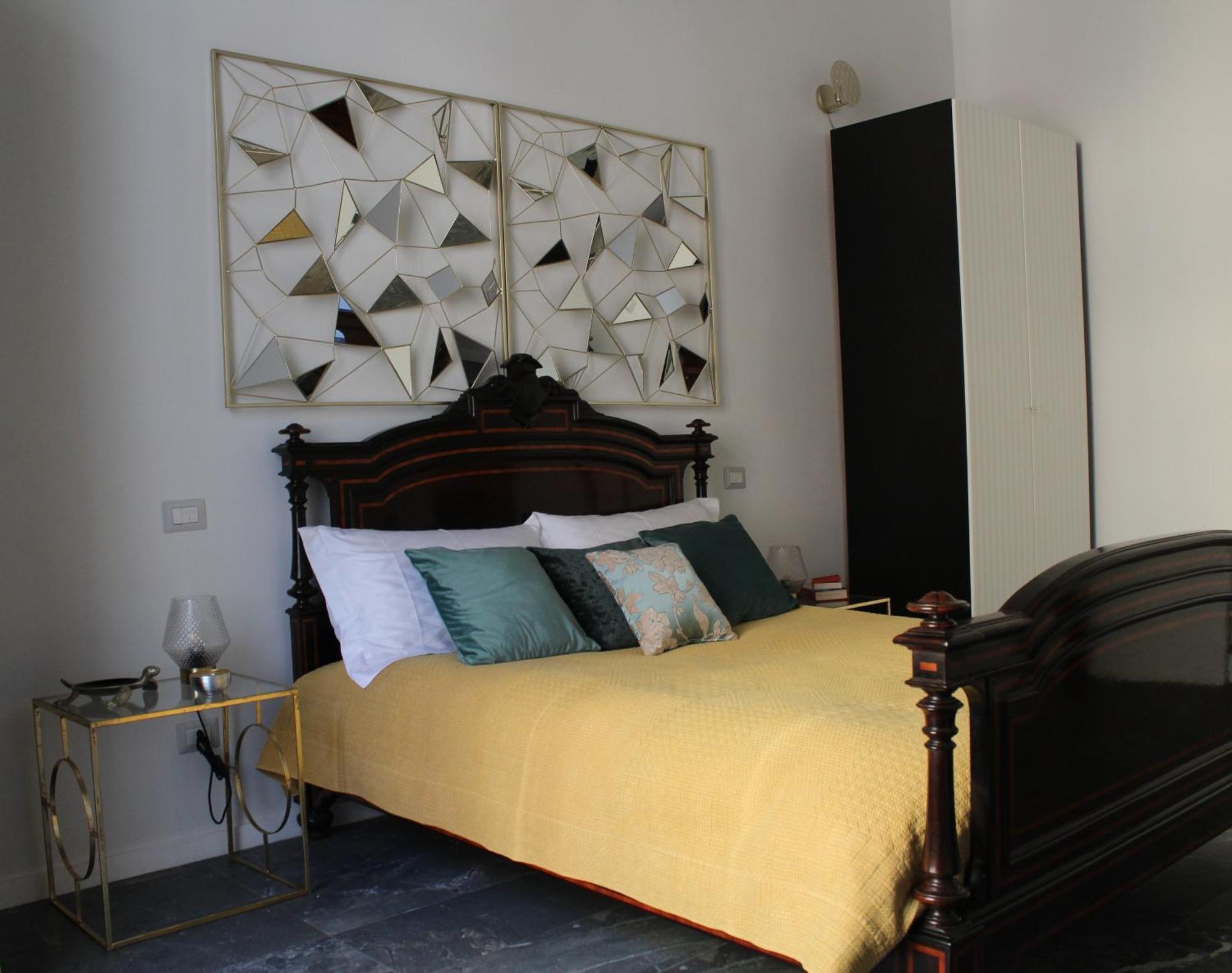 Casa Gaia Apartment เนเปิลส์ ภายนอก รูปภาพ
