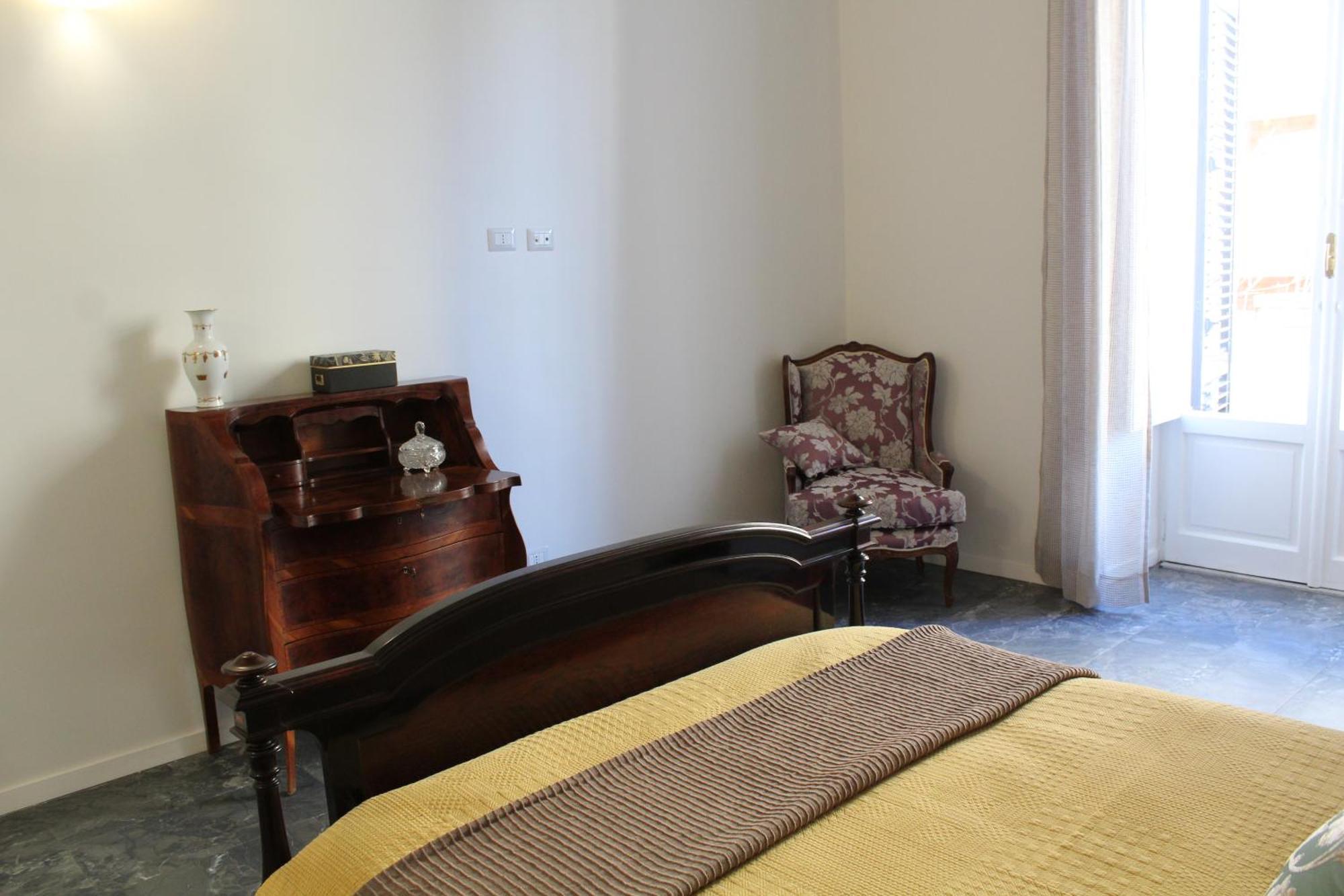 Casa Gaia Apartment เนเปิลส์ ภายนอก รูปภาพ