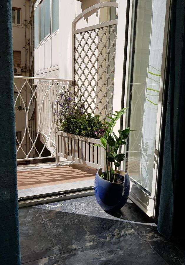 Casa Gaia Apartment เนเปิลส์ ภายนอก รูปภาพ