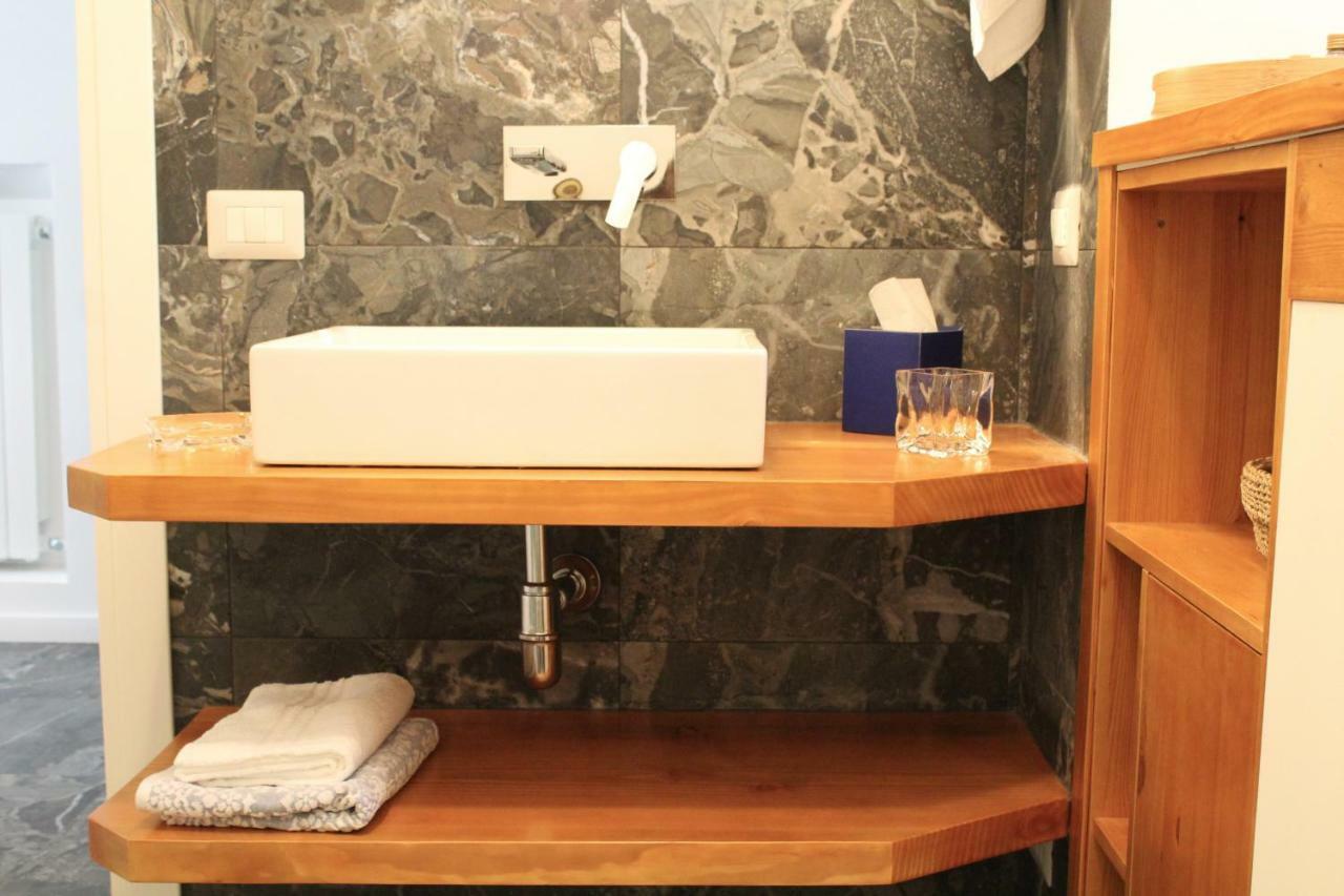 Casa Gaia Apartment เนเปิลส์ ภายนอก รูปภาพ